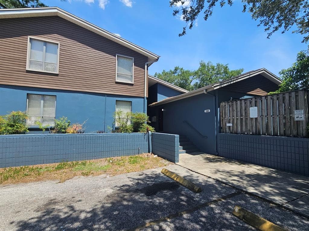 7602 W POWHATAN AVENUE UNIT 1 TAMPA, FL 33615