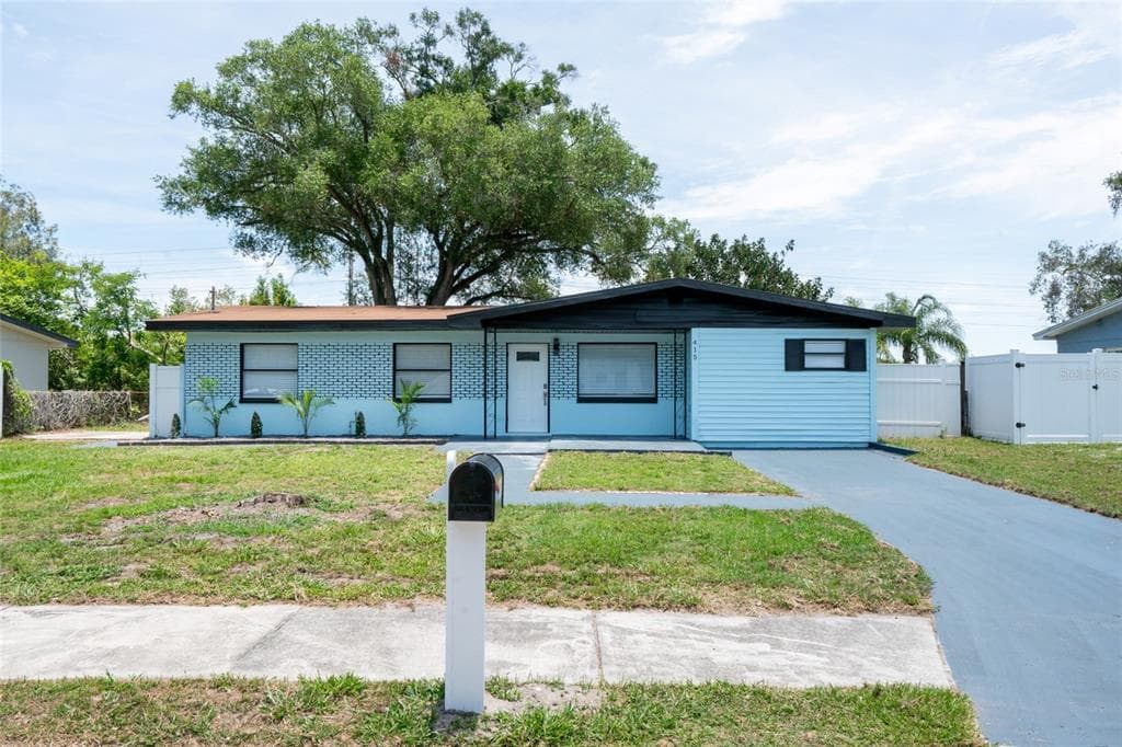 415 COUNTRY CLUB DRIVE OLDSMAR, FL 34677