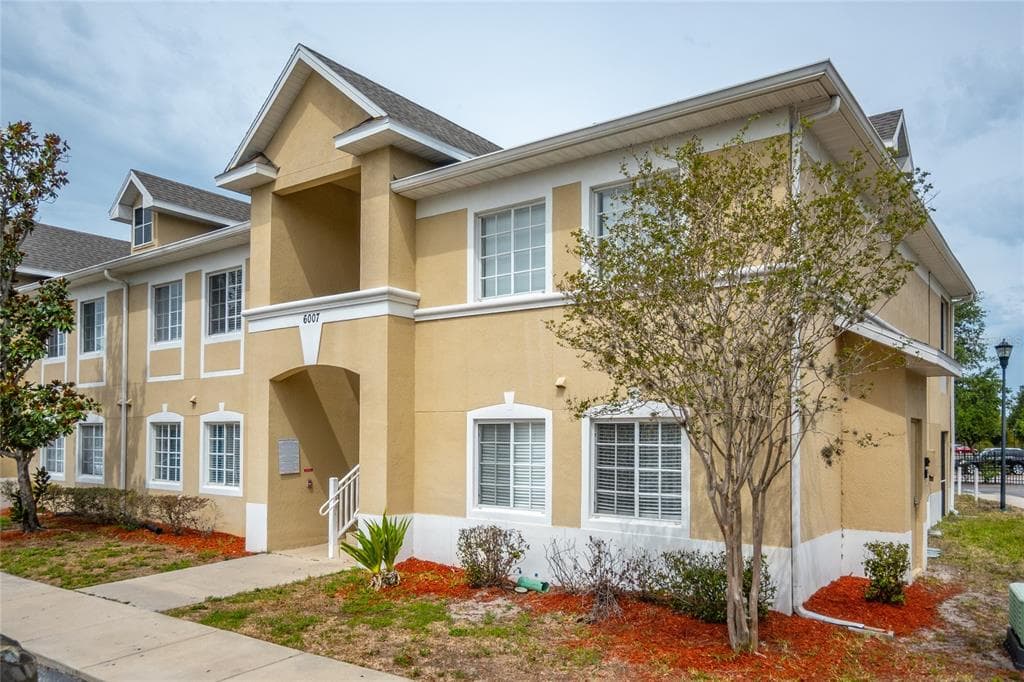 6007 SKYDALE WAY UNIT 201
