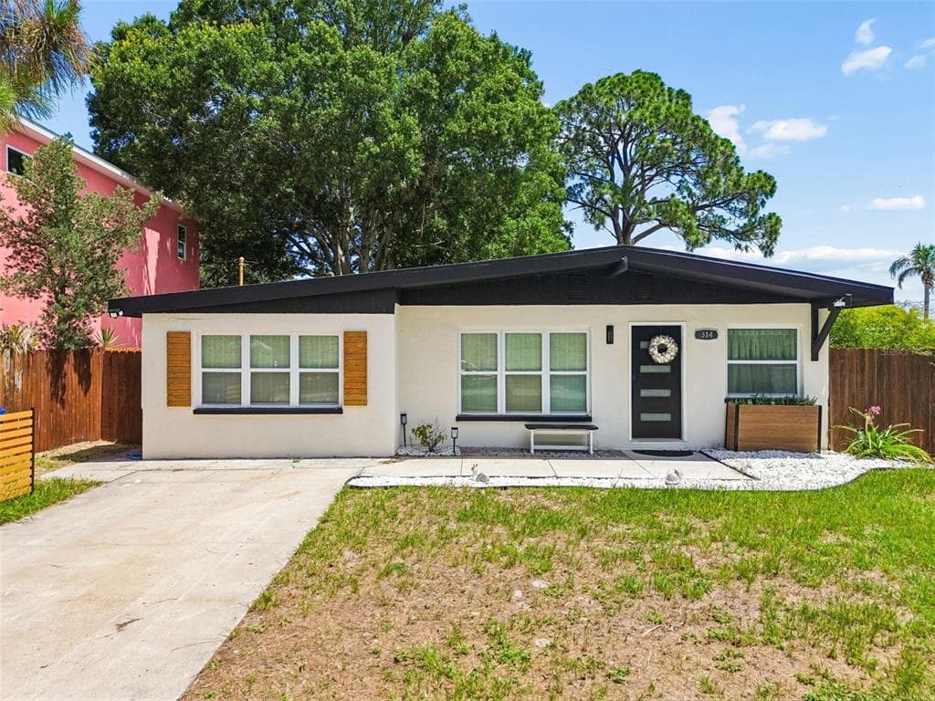 314 INDIANA AVENUE CRYSTAL BEACH, FL 34681
