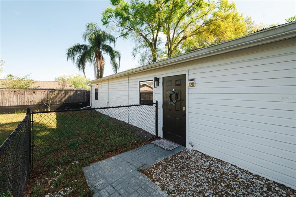 15509 CASEY ROAD UNIT A TAMPA, FL 33624