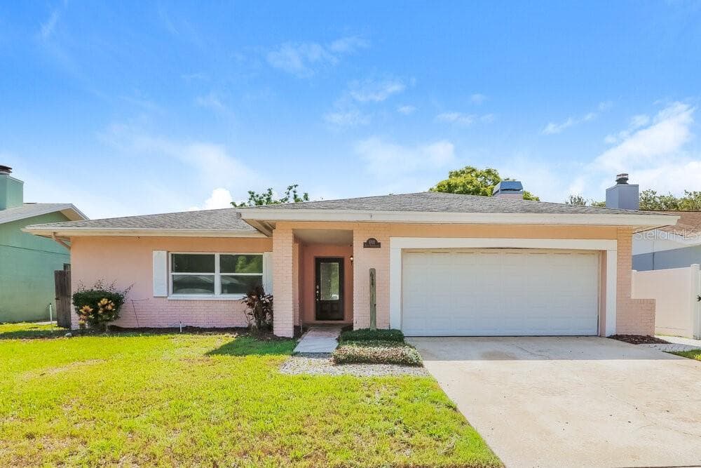 1701 E ORANGESIDE ROAD PALM HARBOR, FL 34683