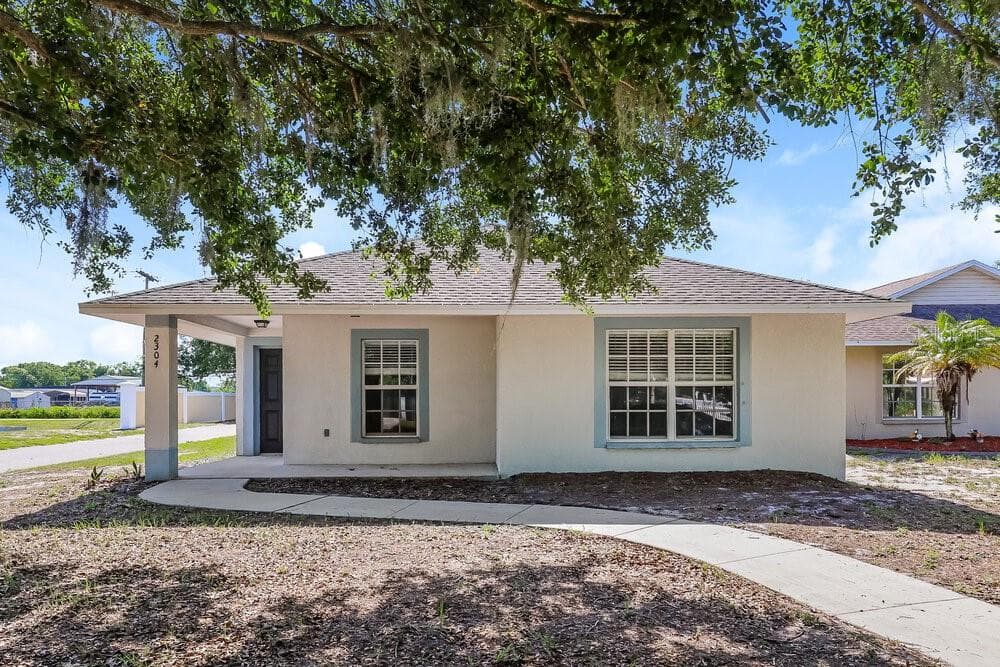2304 PLEASURE RUN DRIVE RUSKIN, FL 33570