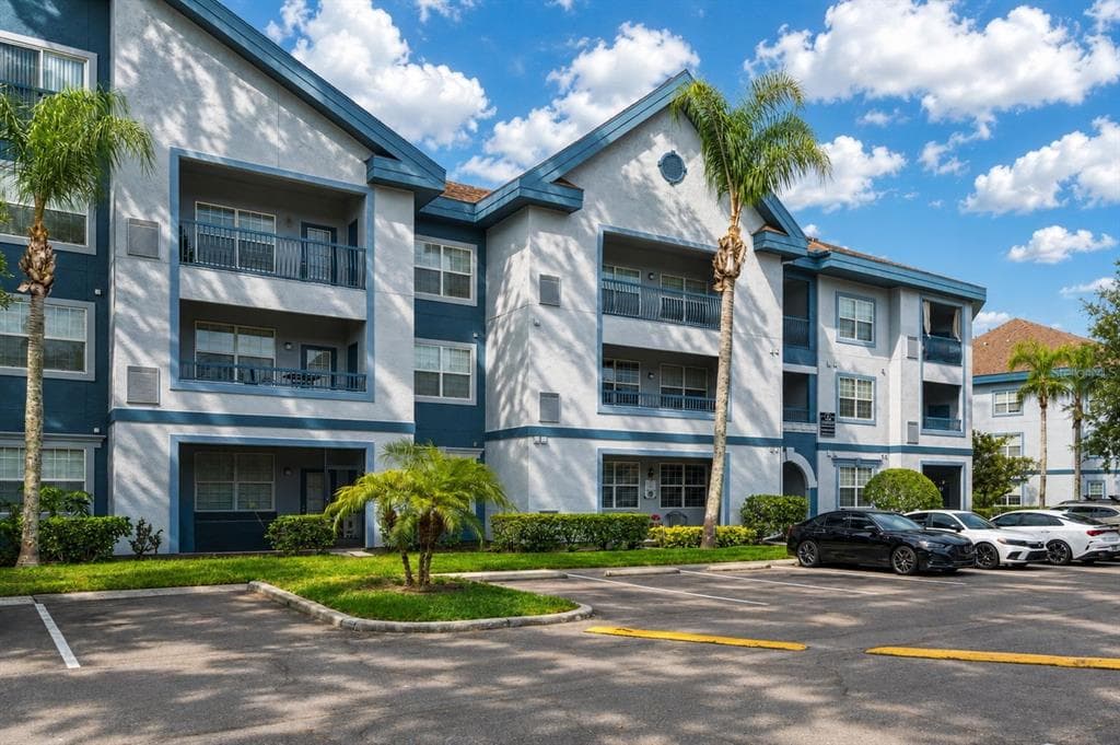 1450 VILLA CAPRI CIRCLE UNIT 108