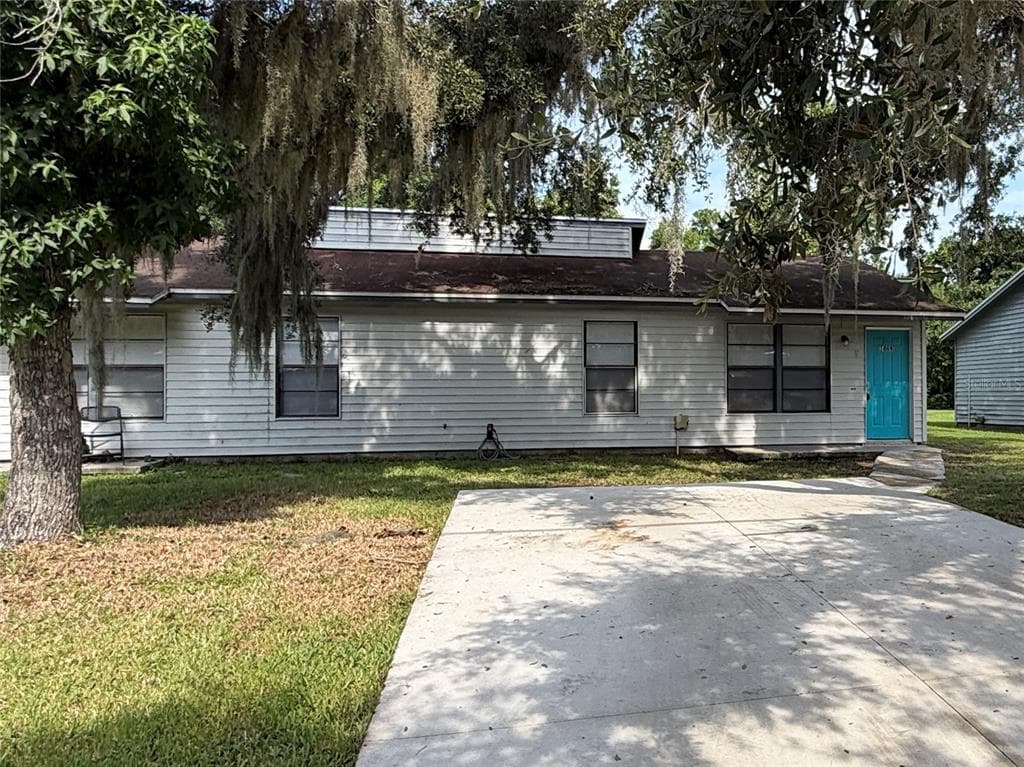 1089 OLD SOUTH DRIVE LAKELAND, FL 33811