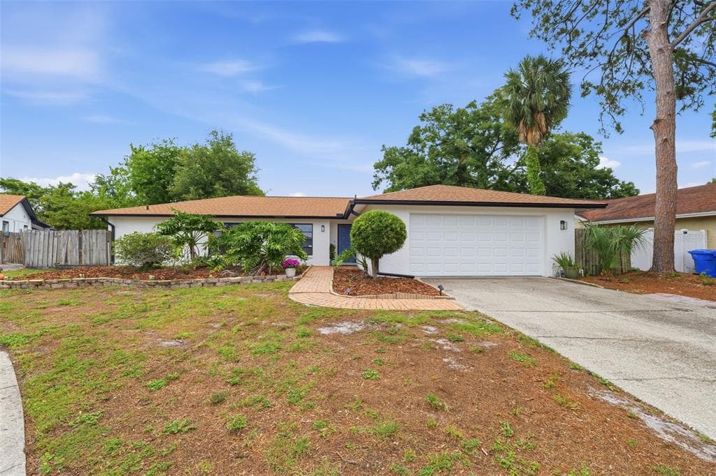 8307 VALLEJO PLACE TAMPA, FL 33614