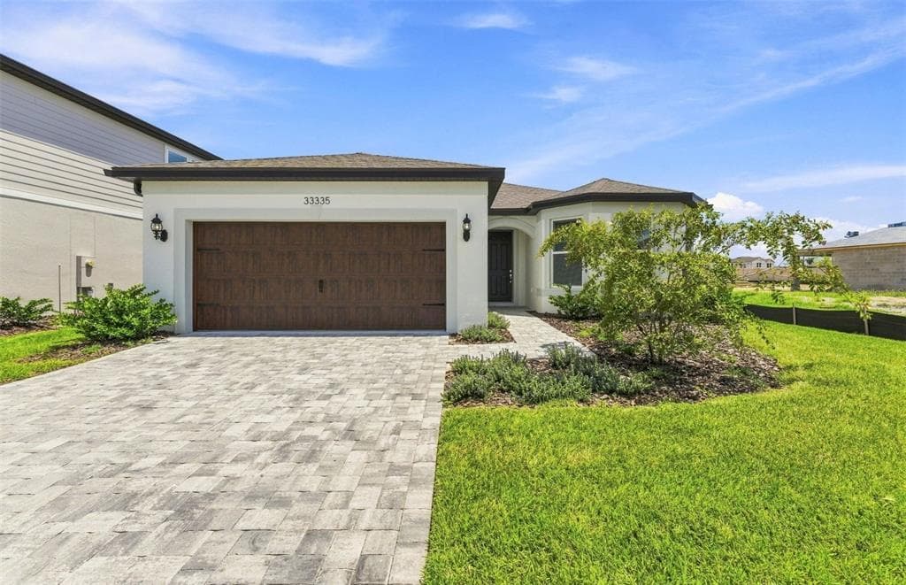 33335 HERDS HALLOW WAY WESLEY CHAPEL, FL 33545