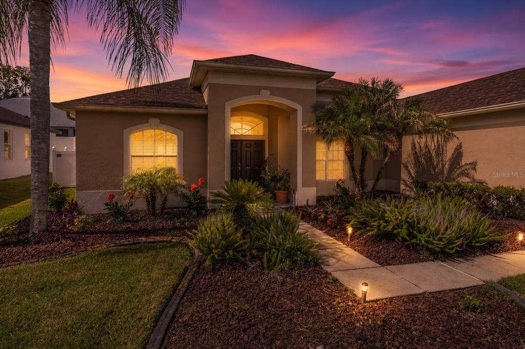 2307 SILVER TRUMPET COURT