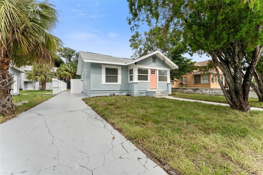 1922 23RD STREET S ST PETERSBURG, FL 33712