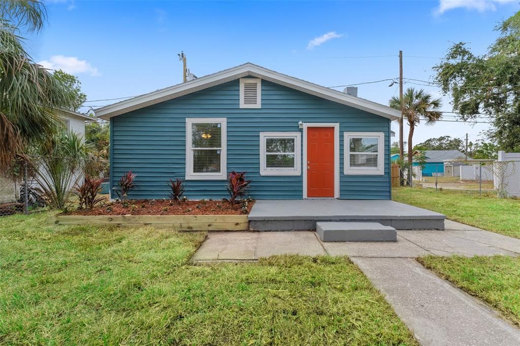 1927 13TH STREET S ST PETERSBURG, FL 33705