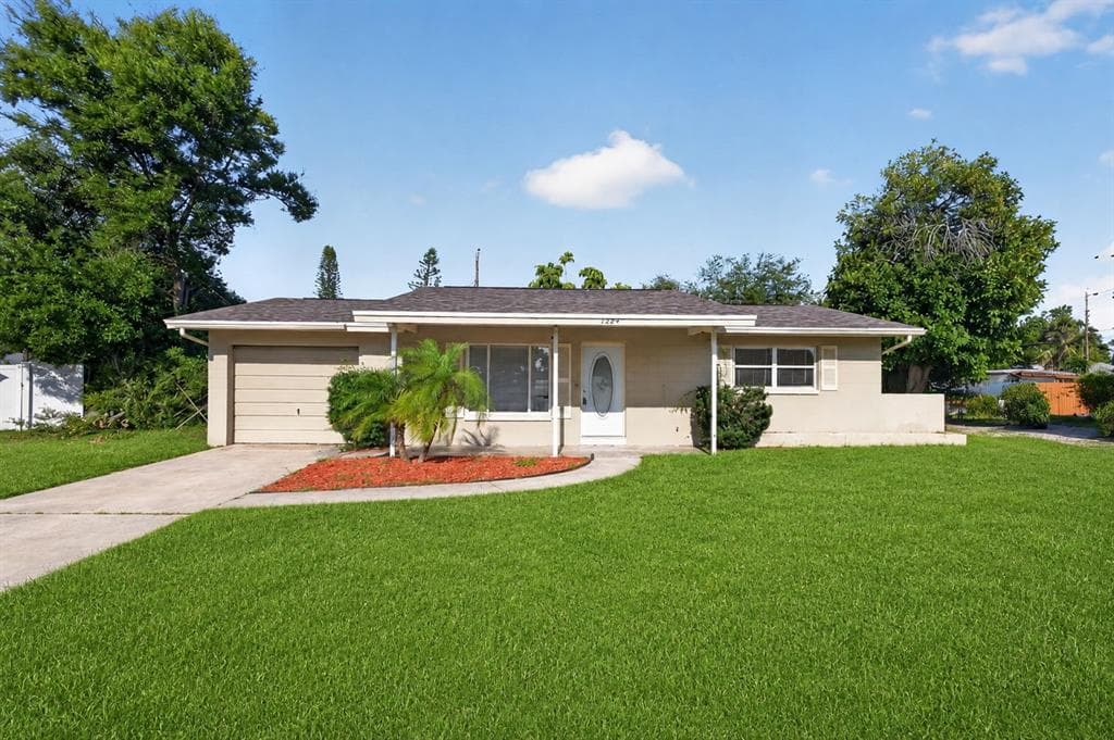 11234 68TH AVENUE N SEMINOLE, FL 33772