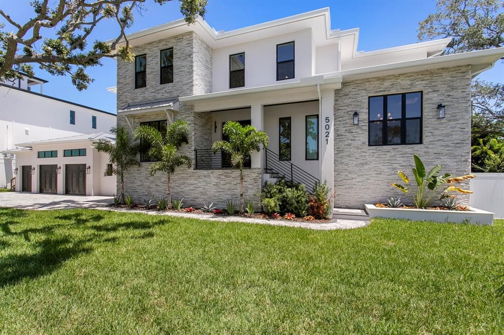 5021 W LEONA STREET TAMPA, FL 33629