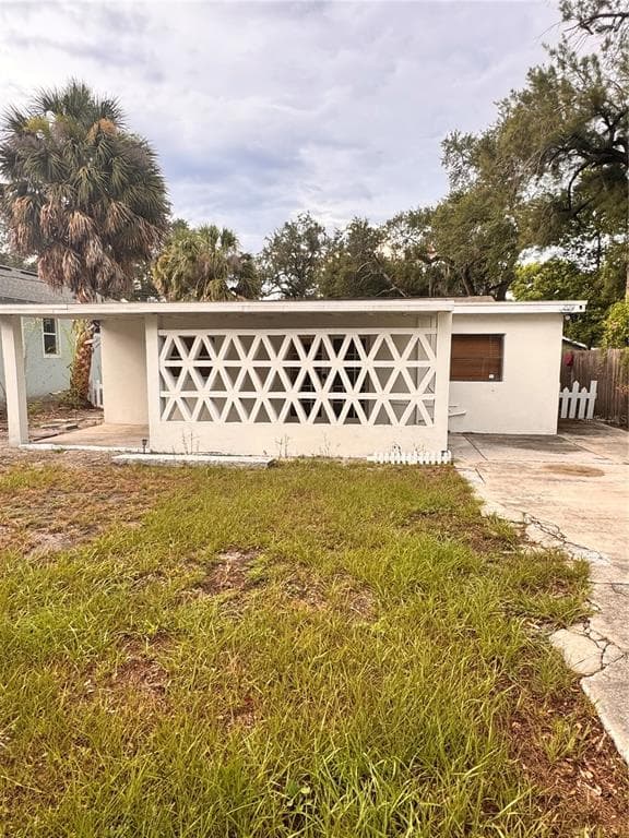 209 W EMILY STREET