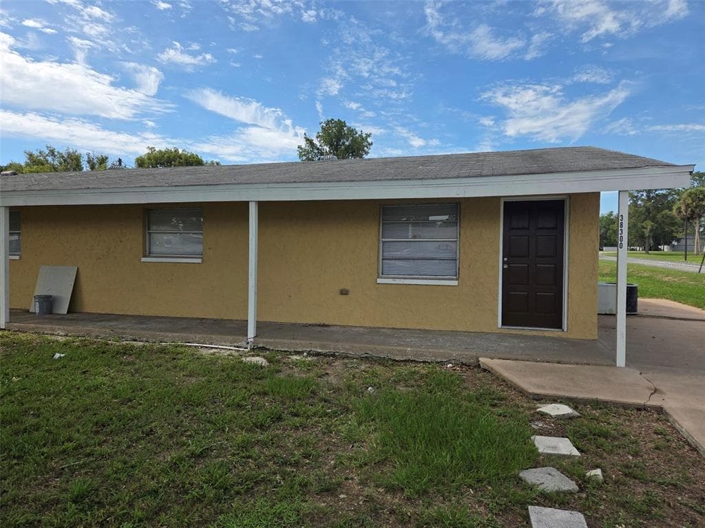 38300 HENRY DRIVE ZEPHYRHILLS, FL 33542