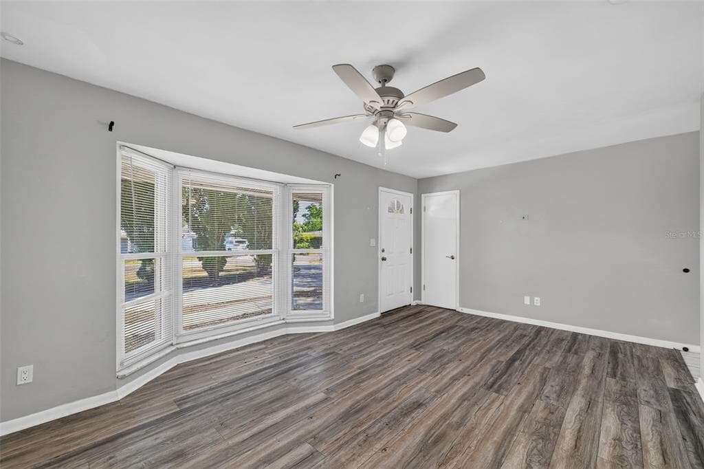 10760 62ND AVENUE SEMINOLE, FL 33772