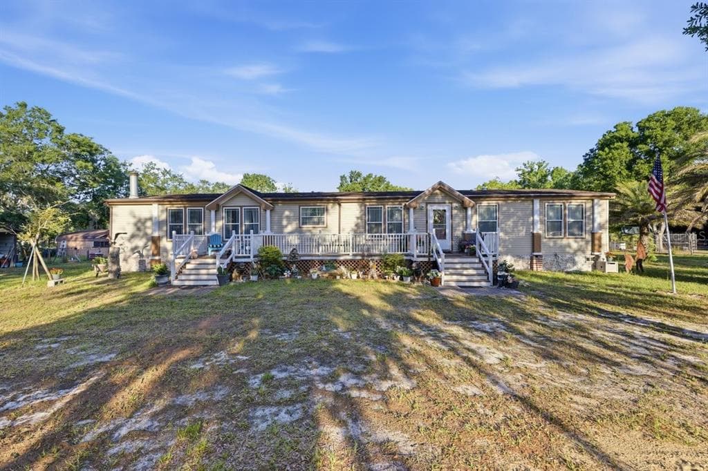 1560 MCCLELLAN ROAD FROSTPROOF, FL 33843