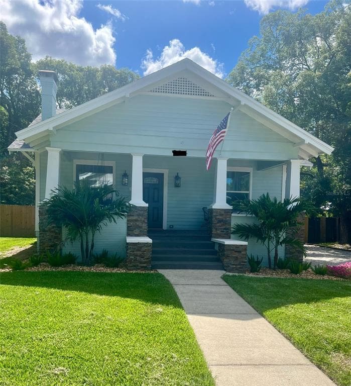 134 N STONE STREET DELAND, FL 32720