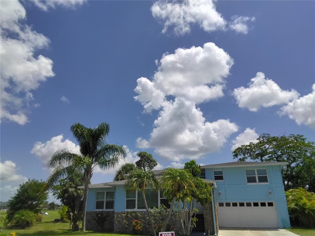 90 OAKLAND HILLS COURT ROTONDA WEST, FL 33947