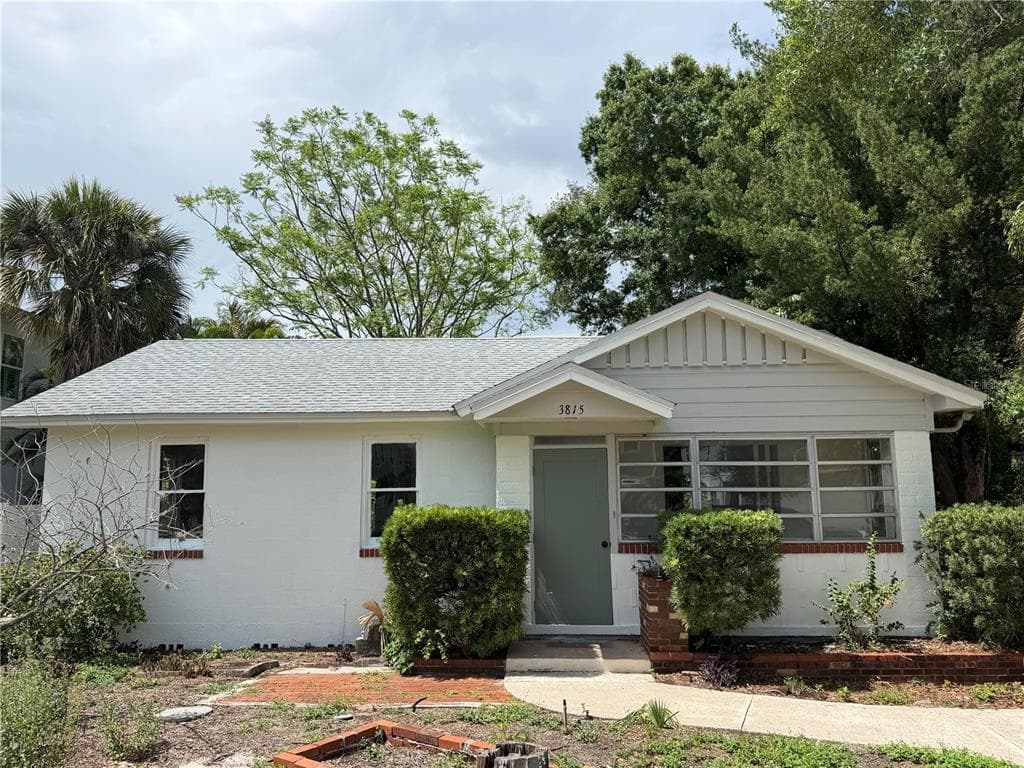 3815 W DE LEON STREET TAMPA, FL 33609