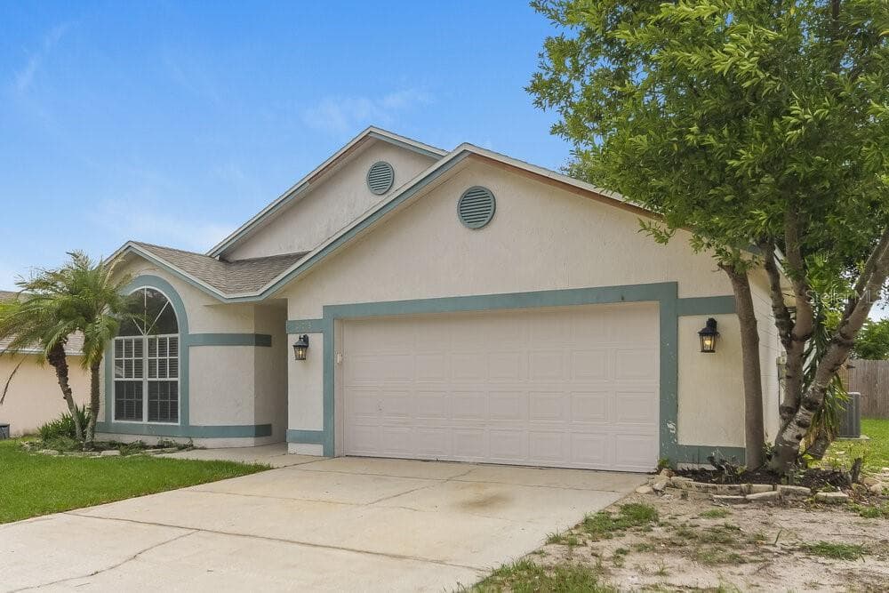206 KINGSHILL COURT SE WINTER HAVEN, FL 33884