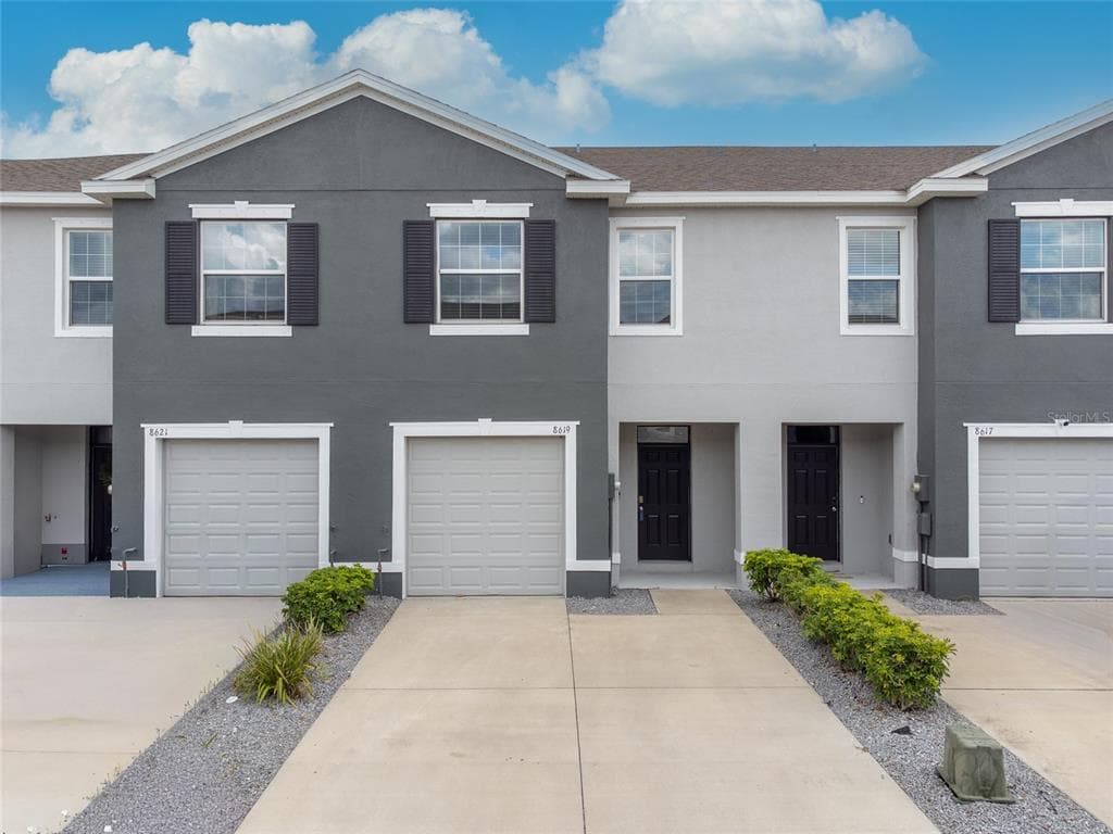 8619 FALLING BLUE PLACE RIVERVIEW, FL 33578