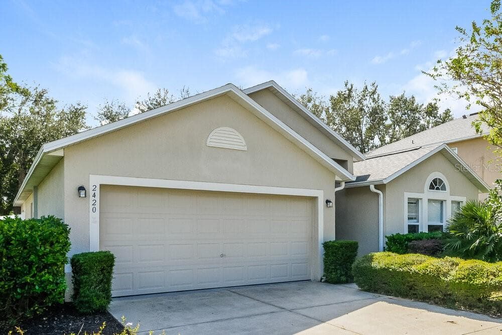 2420 TEALWOOD CIRCLE TAVARES, FL 32778