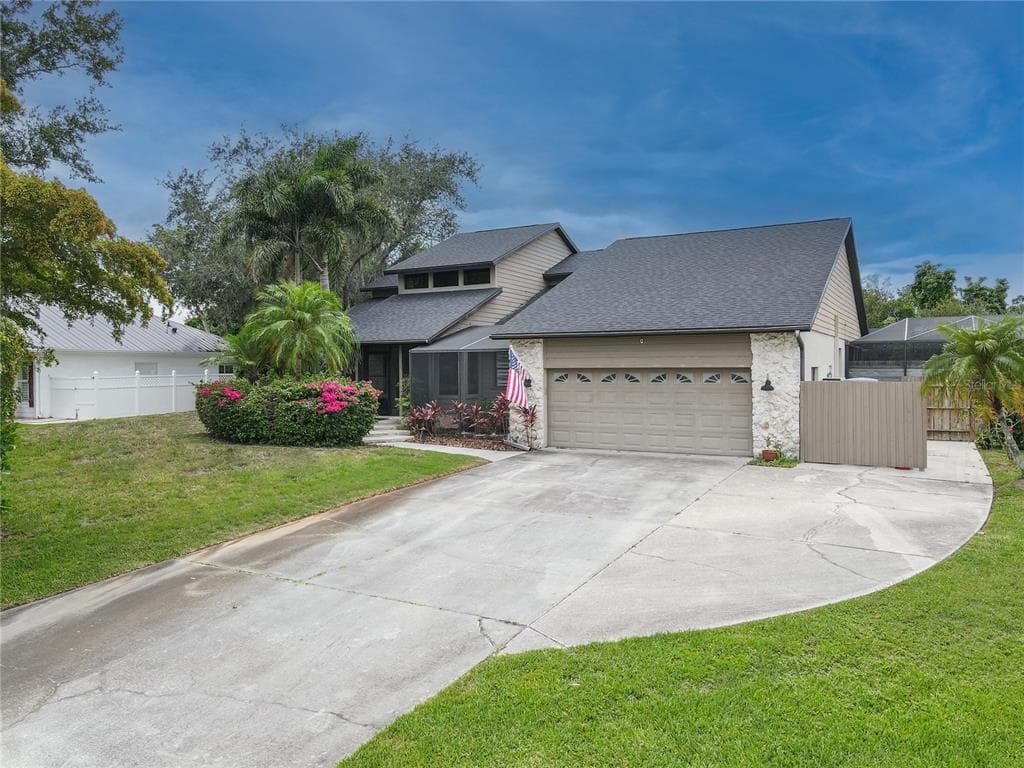 1279 CORNISH COURT