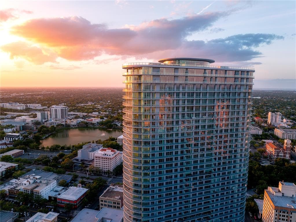 400 CENTRAL AVENUE UNIT 2208