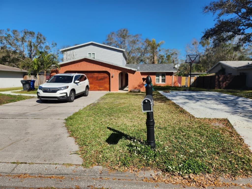 4107 HUDSON WAY TAMPA, FL 33618