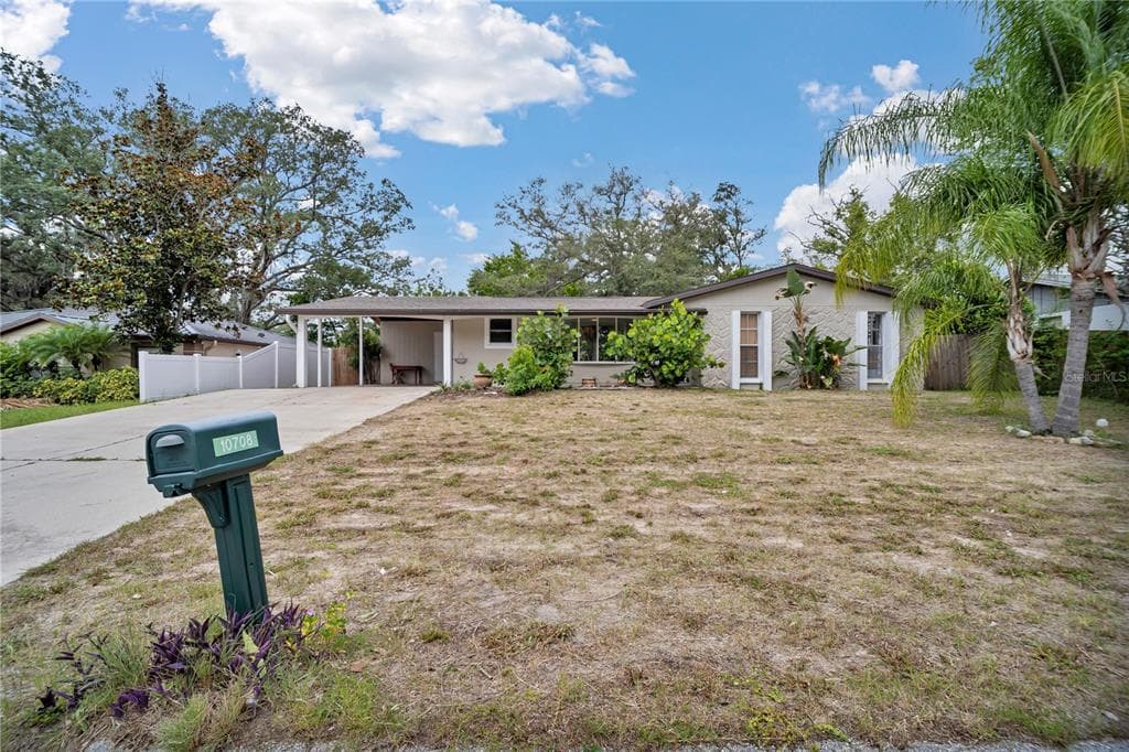 10708 N OJUS DRIVE TAMPA, FL 33617