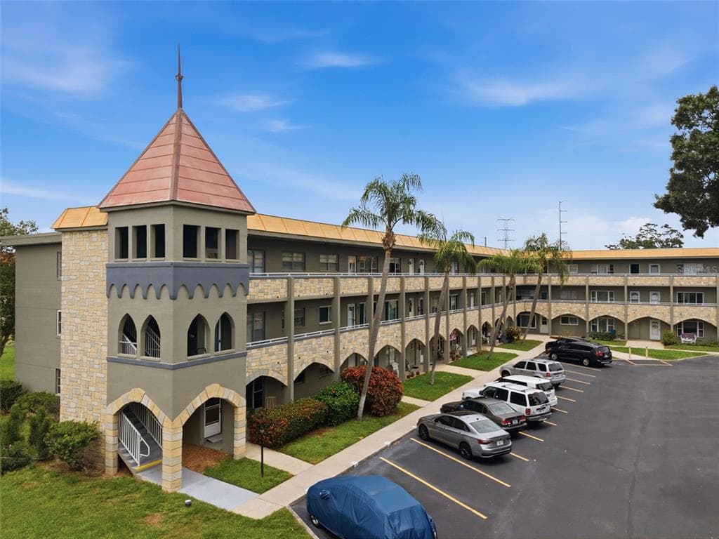 2462 BRAZILIA DRIVE UNIT 70 CLEARWATER, FL 33763