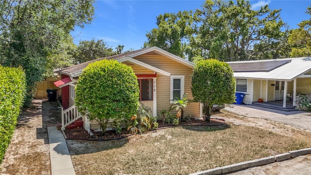 115 E LAMBRIGHT STREET TAMPA, FL 33604