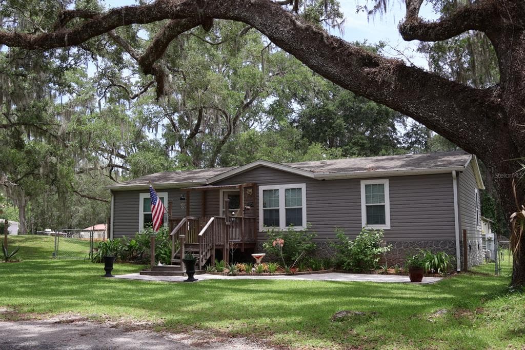 9028 WEST STREET BROOKSVILLE, FL 34601