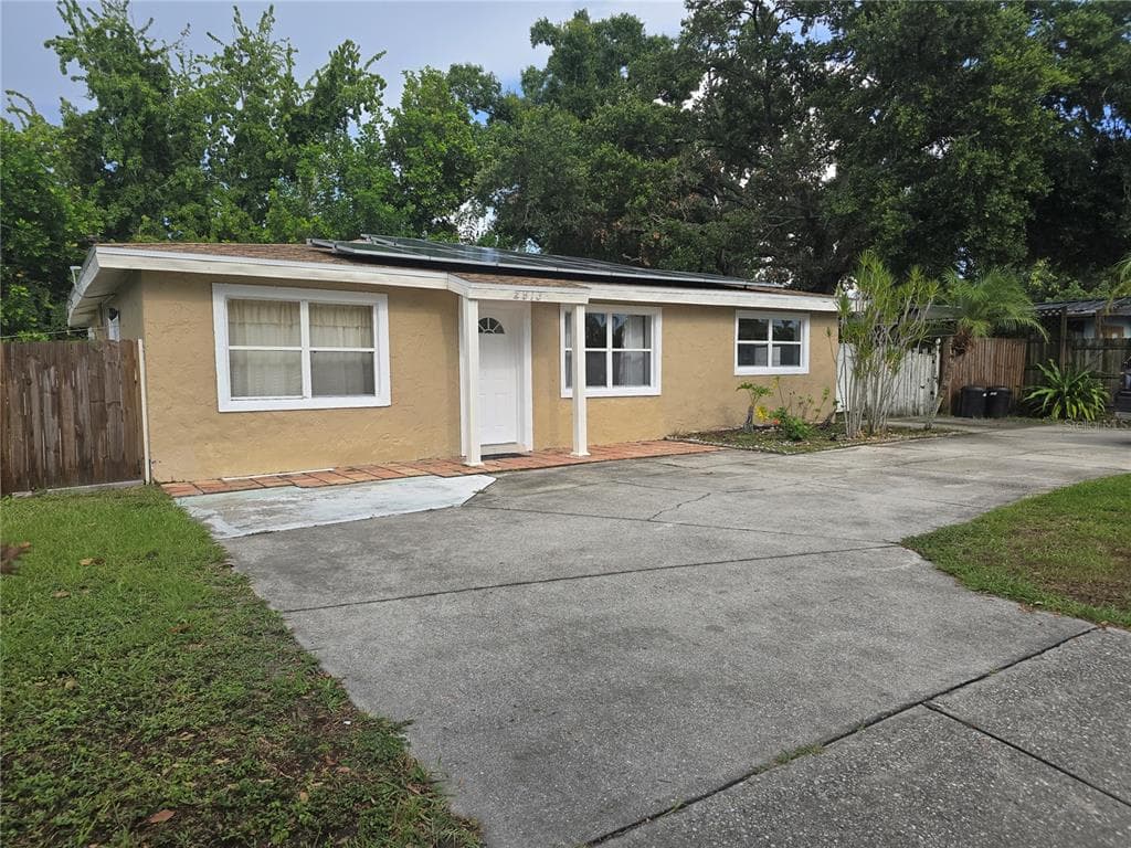 2913 MCINTOSH ROAD SARASOTA, FL 34232