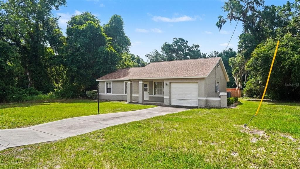 206 OAK CIRCLE OCALA, FL 34472