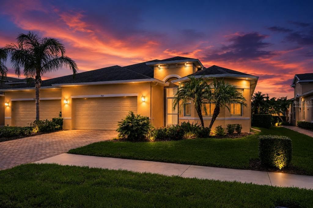 712 CHIPPER DRIVE SUN CITY CENTER, FL 33573