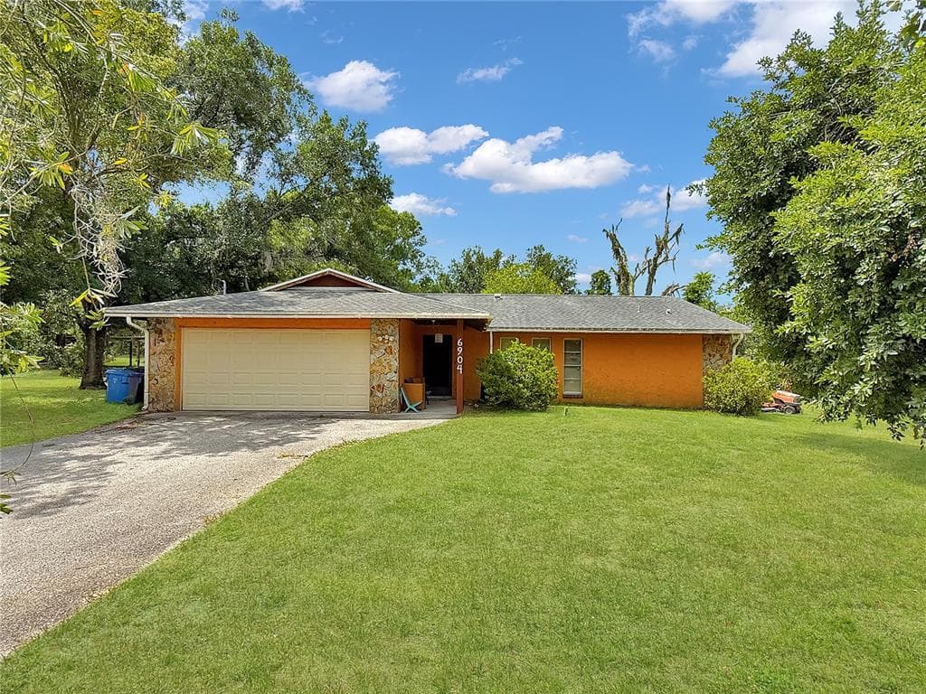 6904 WILLIAMS ROAD SEFFNER, FL 33584