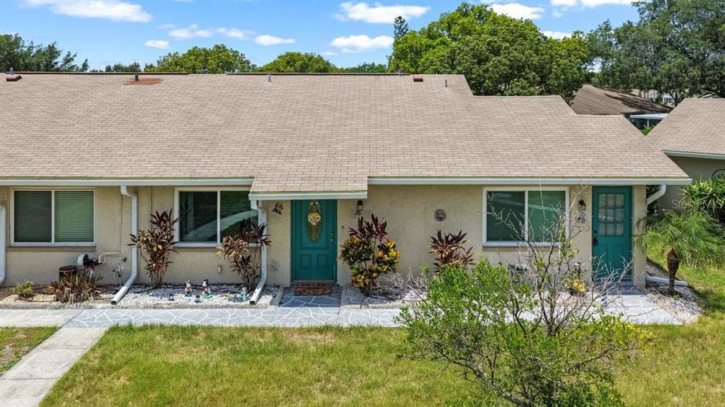 1906 CANTERBURY LANE UNIT 26 SUN CITY CENTER, FL 33573