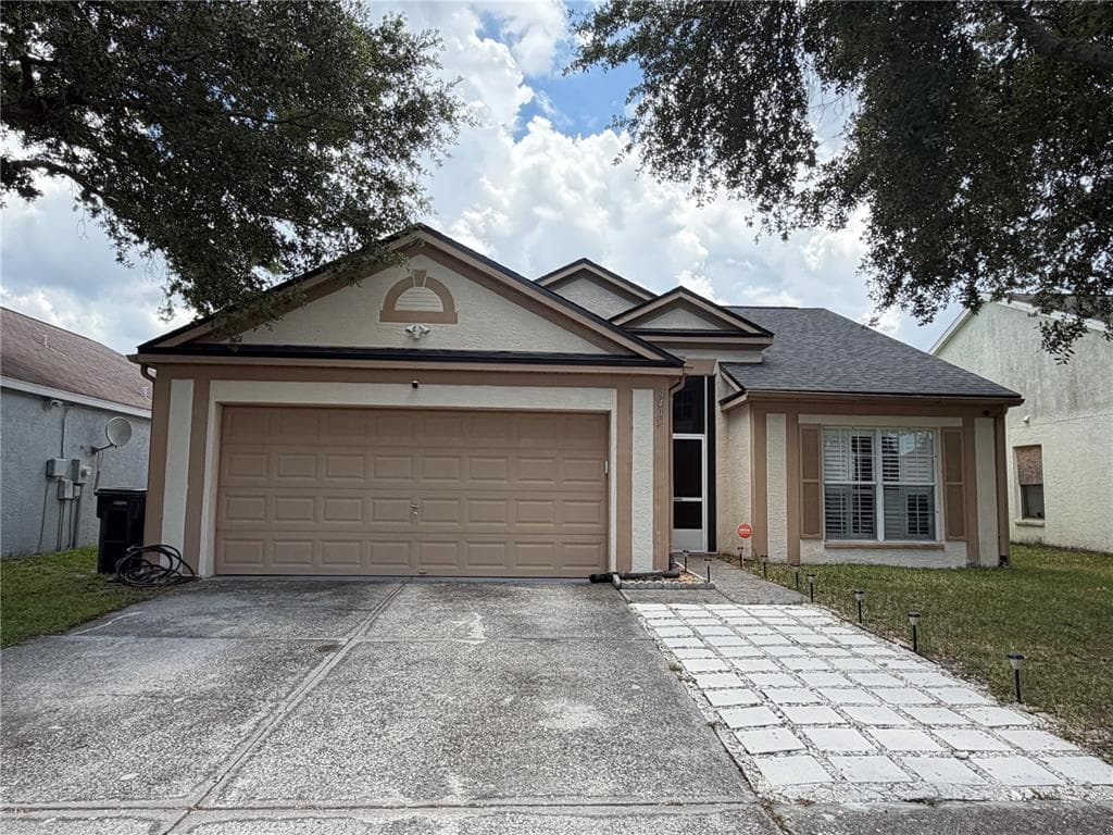 9405 POSEN PLACE TAMPA, FL 33635