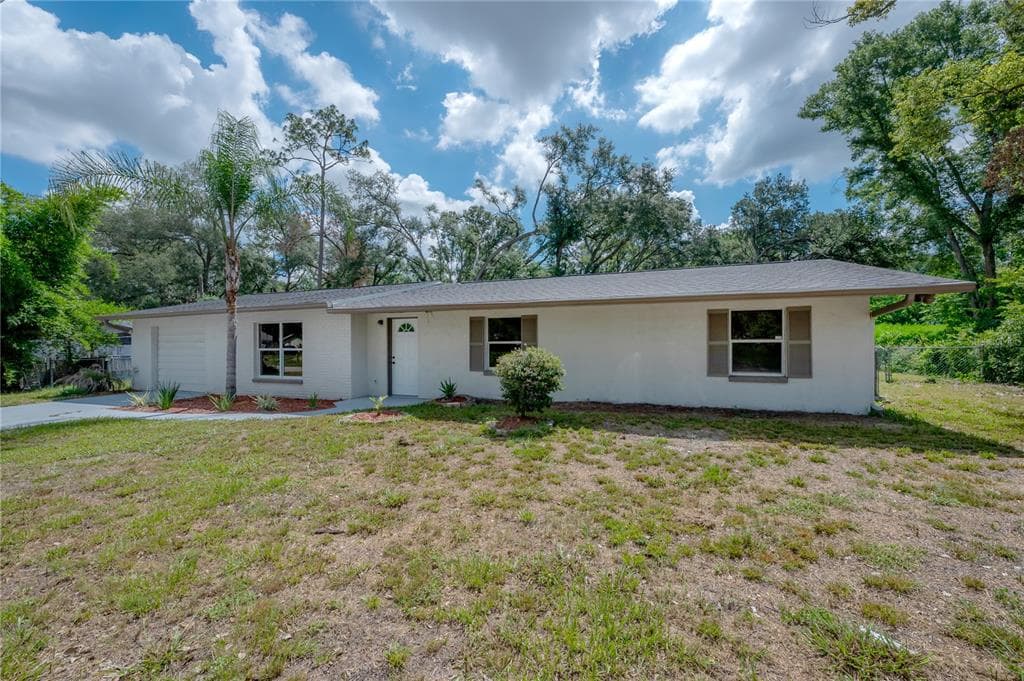 6042 HAZELWOOD DRIVE ZEPHYRHILLS, FL 33542