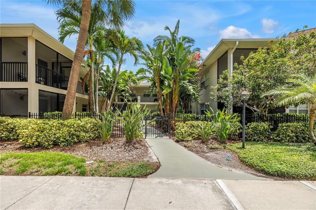 555 3RD STREET N UNIT 13