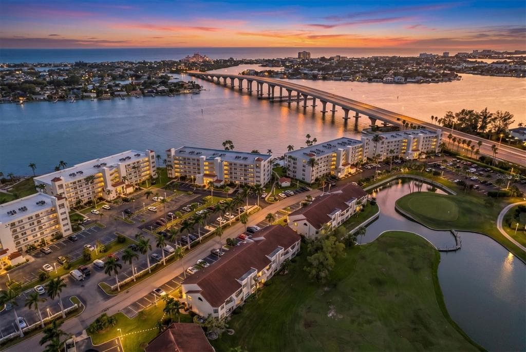 6000 BAHIA DEL MAR CIRCLE UNIT 131