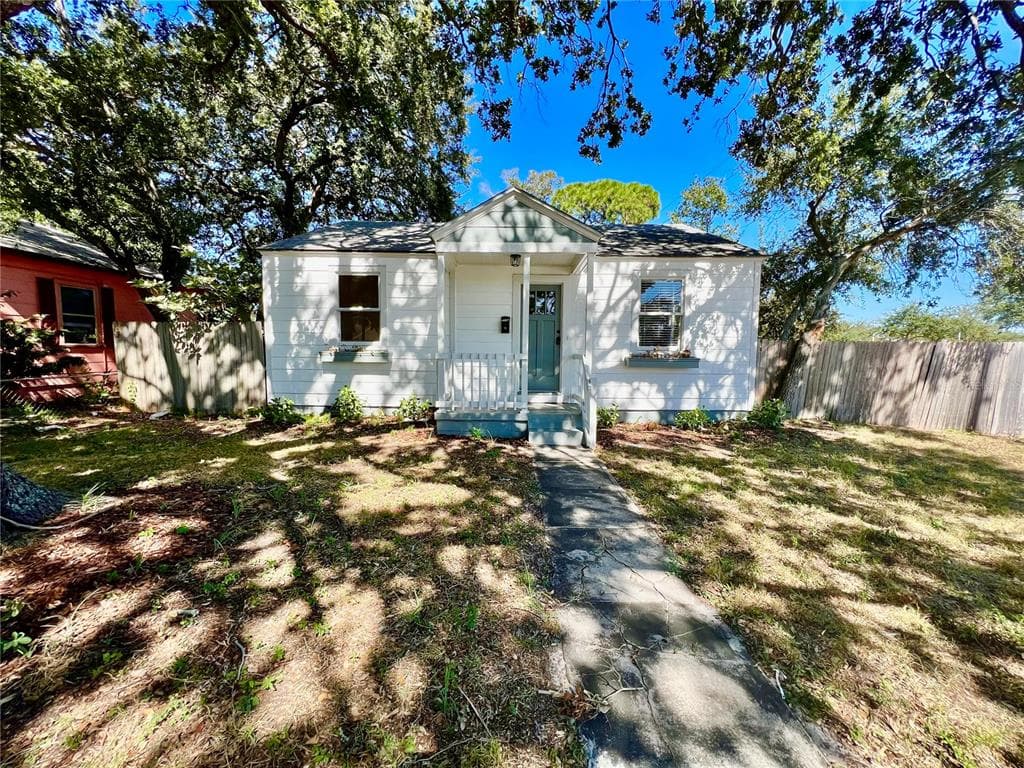 3501 DARTMOUTH AVENUE N ST PETERSBURG, FL 33713