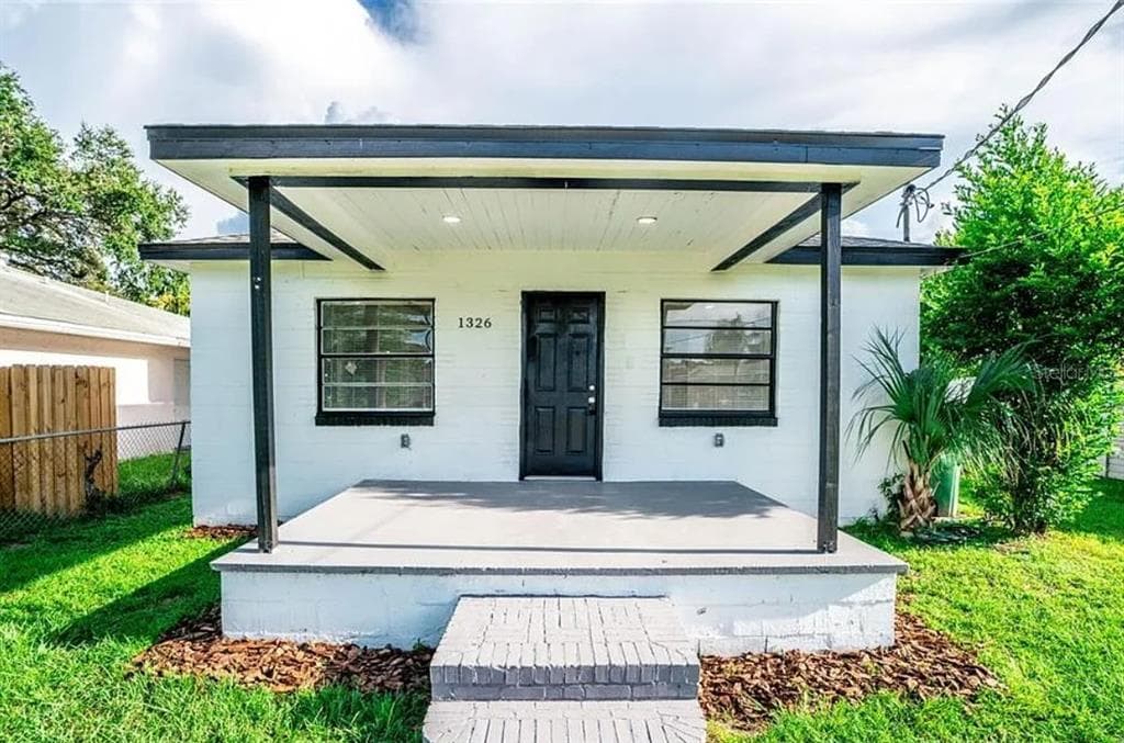 1326 W NASSAU STREET TAMPA, FL 33607