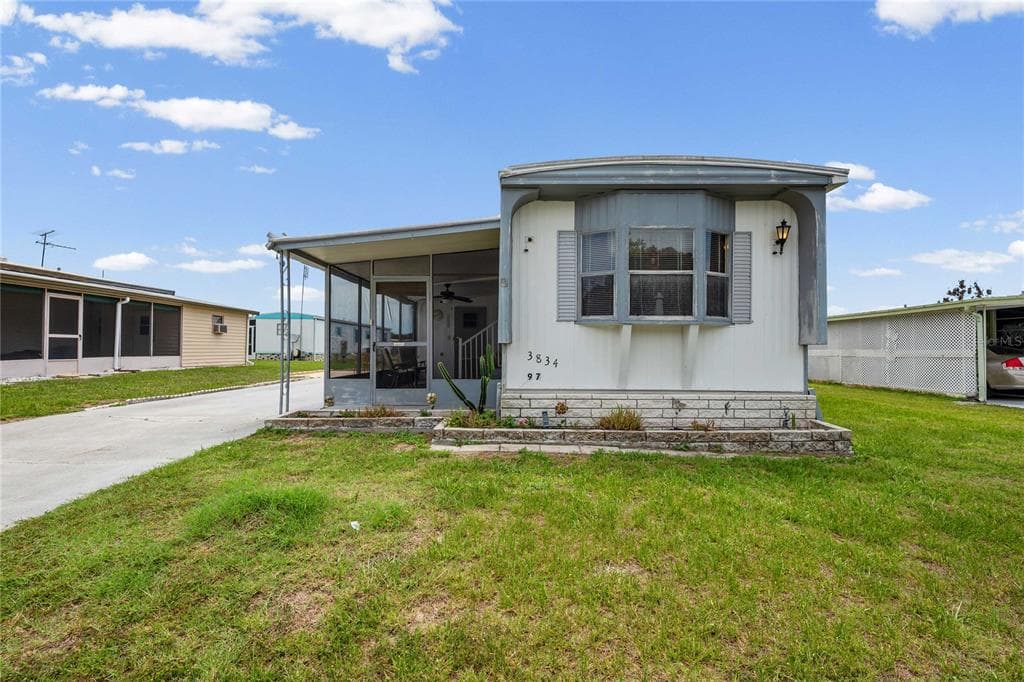 3834 SARAH DRIVE WESLEY CHAPEL, FL 33543