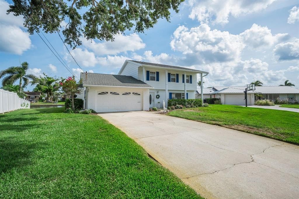 1310 41ST AVENUE NE ST PETERSBURG, FL 33703
