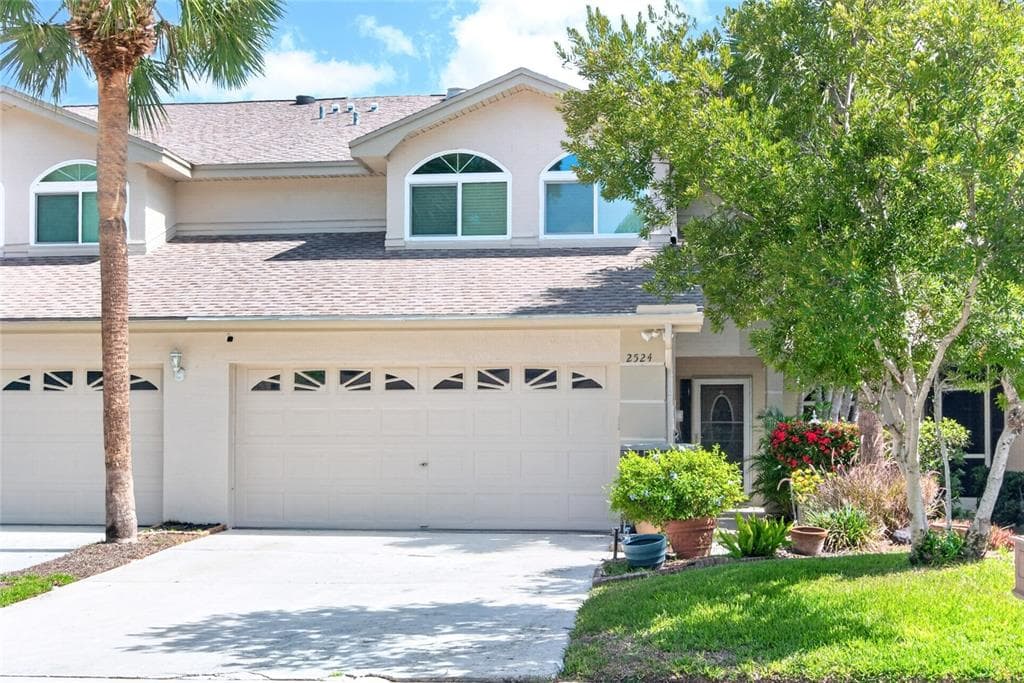 2524 W BROOK LANE CLEARWATER, FL 33761