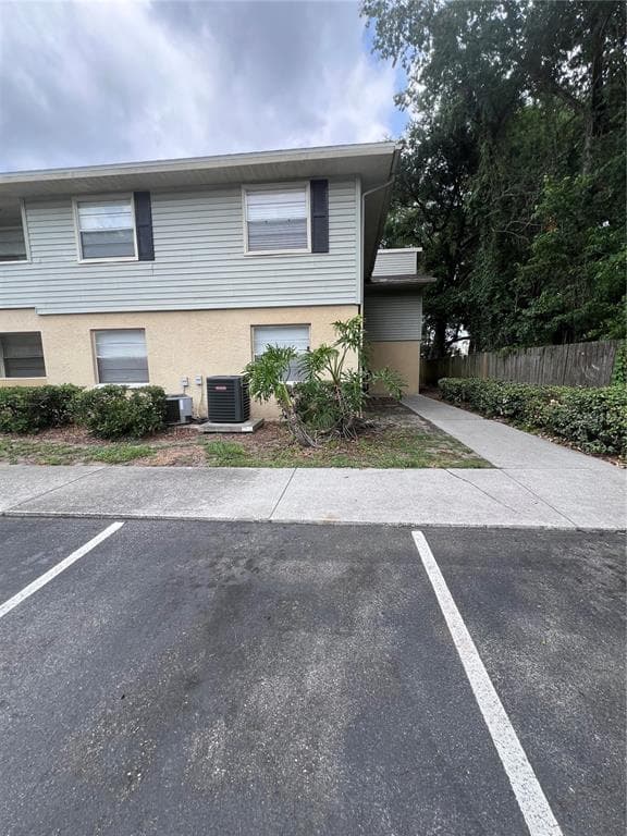 226 THORN TREE PLACE UNIT 226 BRANDON, FL 33510