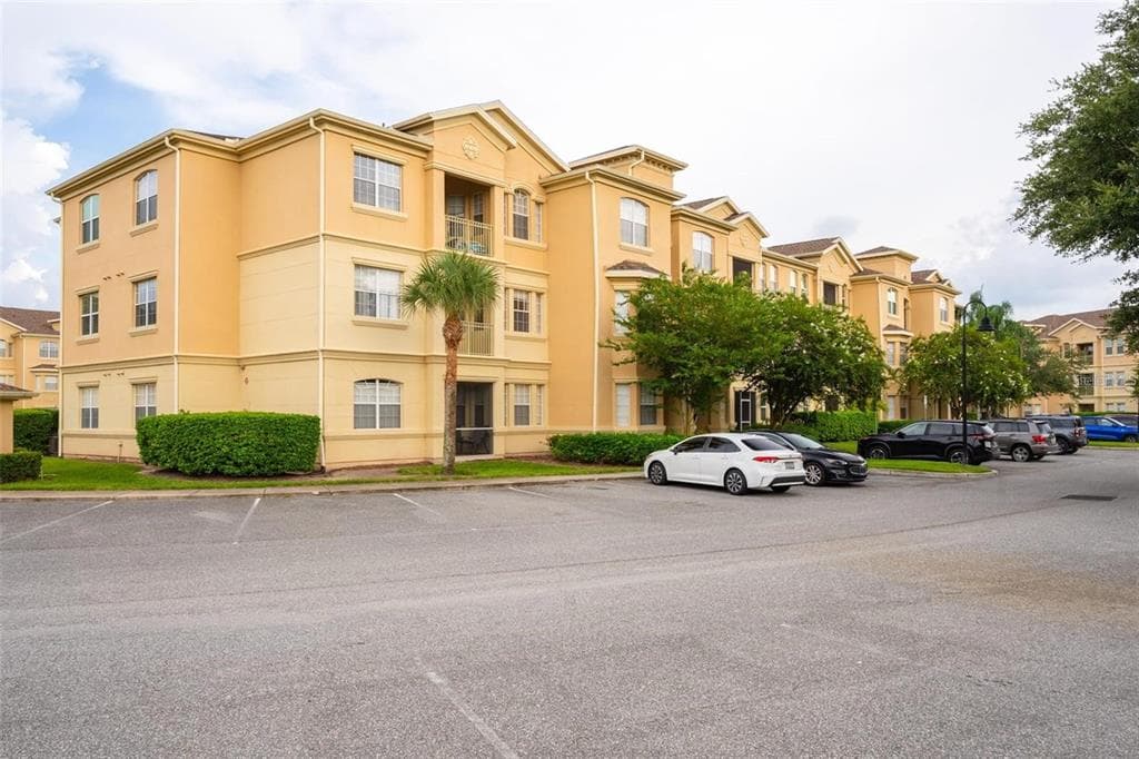 709 TERRACE RIDGE CIRCLE UNIT 709 DAVENPORT, FL 33896
