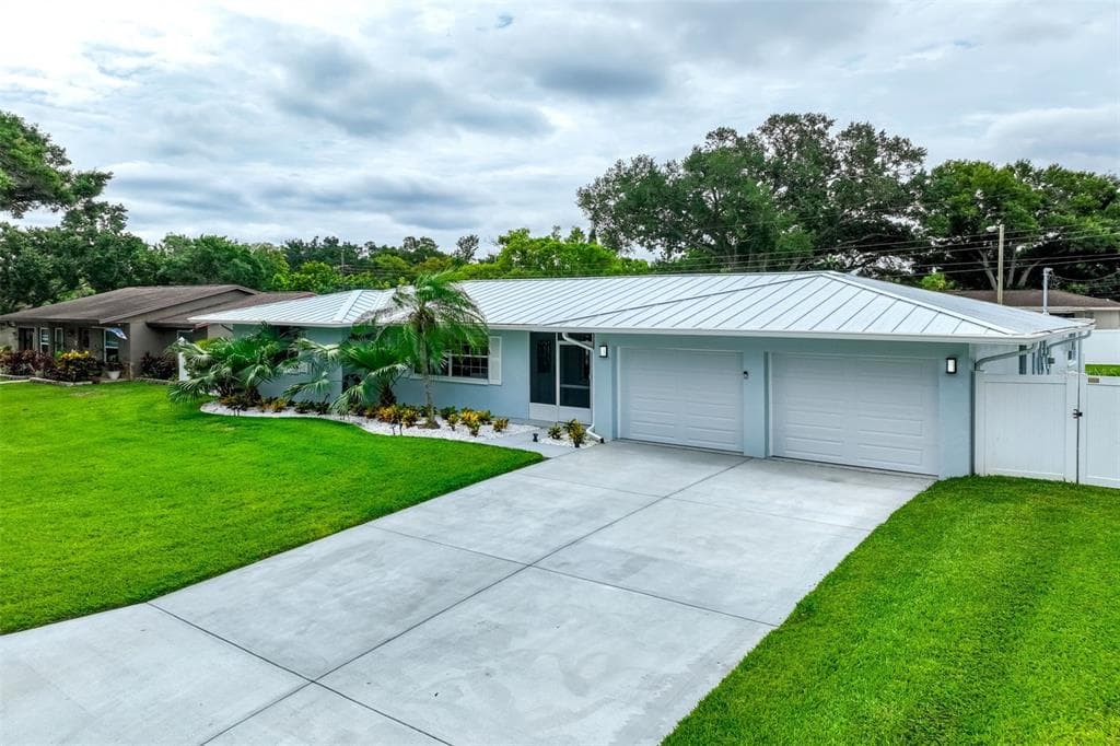 1625 FRUITWOOD DRIVE CLEARWATER, FL 33756